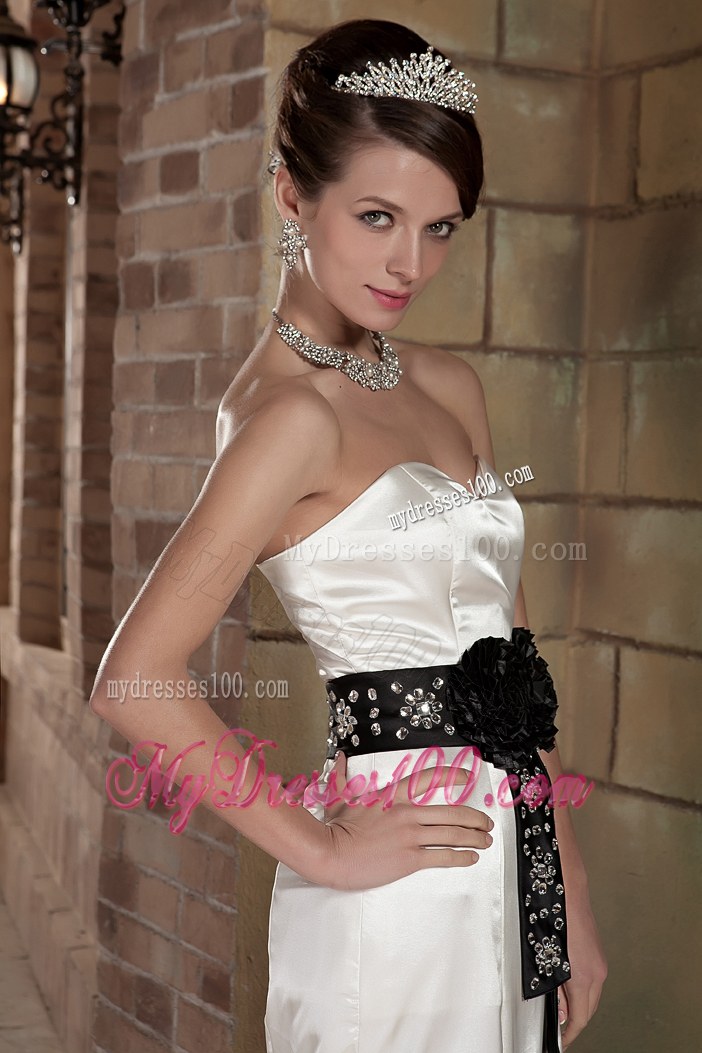 Lovely Sweetheart Brush Train Beaded Wedding Dress with Black Belt