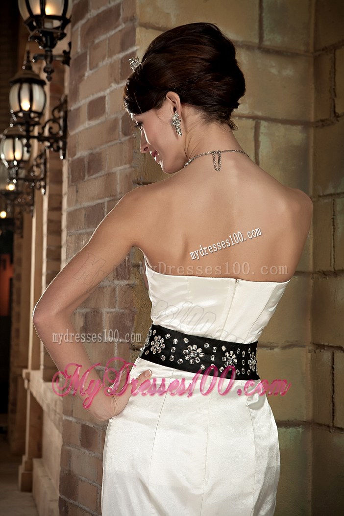 Lovely Sweetheart Brush Train Beaded Wedding Dress with Black Belt