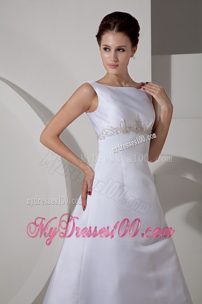 Low Price Scoop Court Train Appliques Discount Wedding Dress On Sale