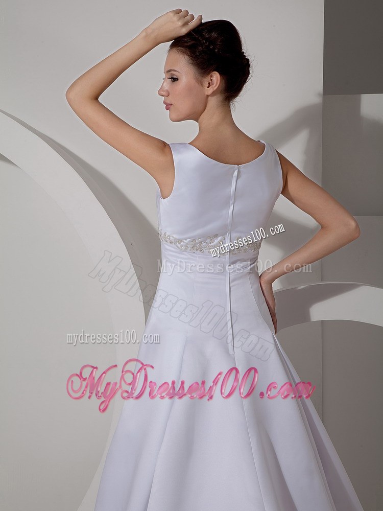 Low Price Scoop Court Train Appliques Discount Wedding Dress On Sale