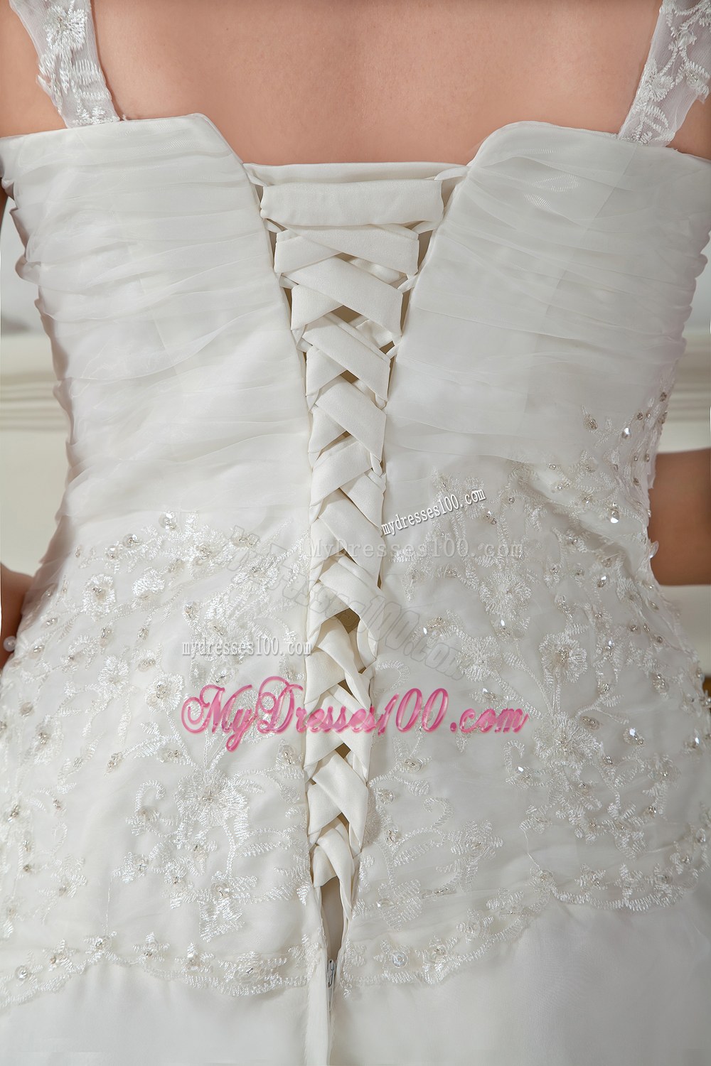 Low Price Straps Court Train Appliqued Lace Wedding Dresses