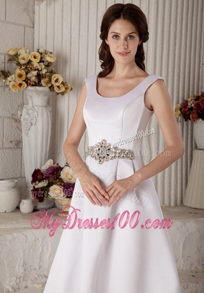 Luxurious Scoop Court Train Beading 2013 Wedding Dresses