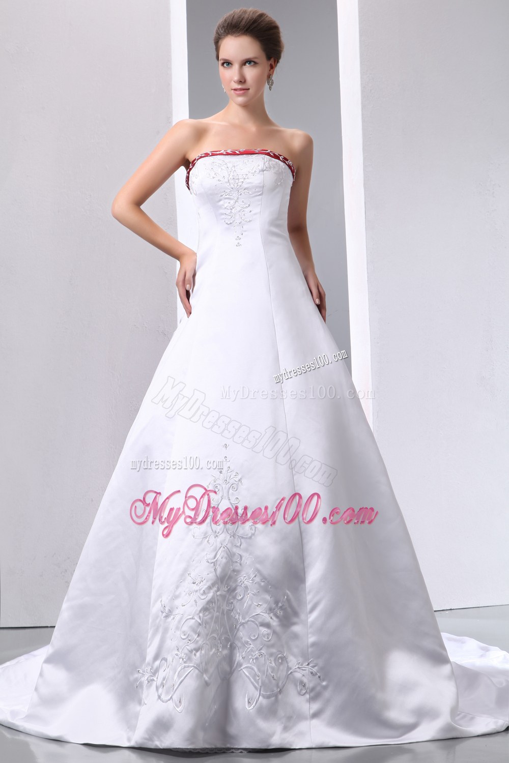 Luxurious Wedding Dresses Chapel Train Embroidery With Beading
