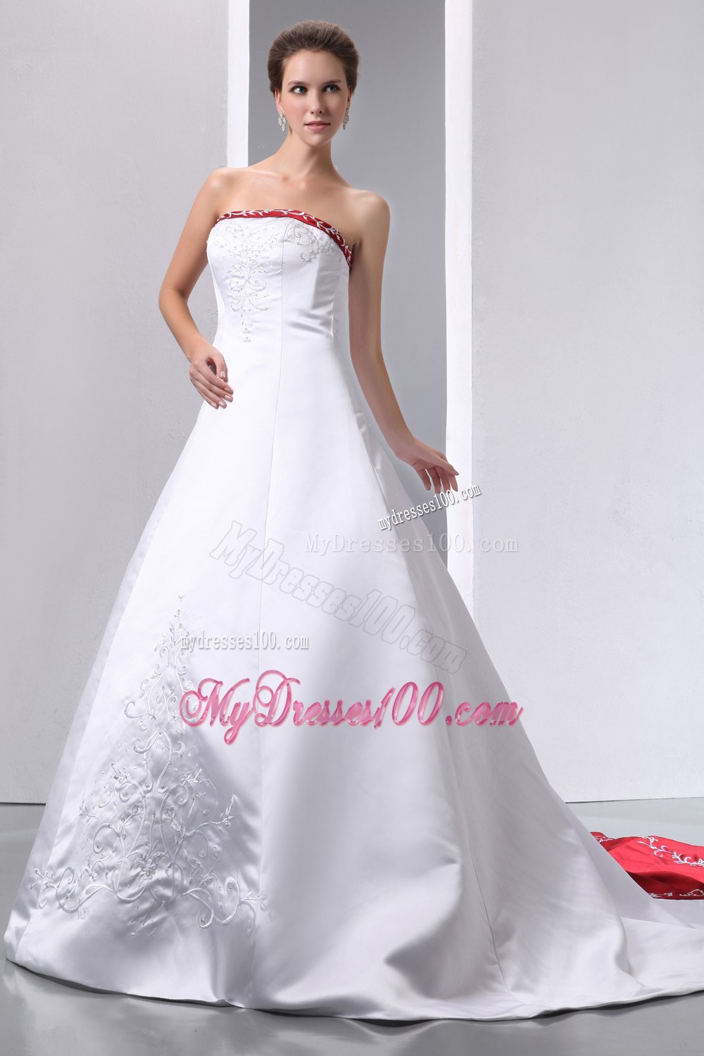 Luxurious Wedding Dresses Chapel Train Embroidery With Beading