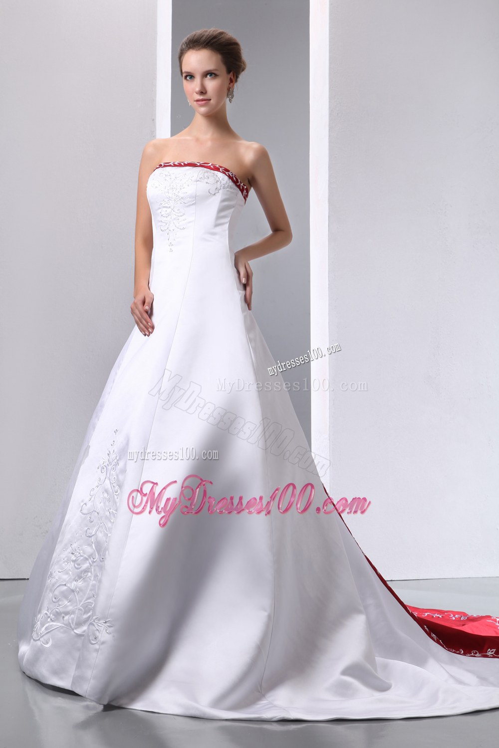 Luxurious Wedding Dresses Chapel Train Embroidery With Beading