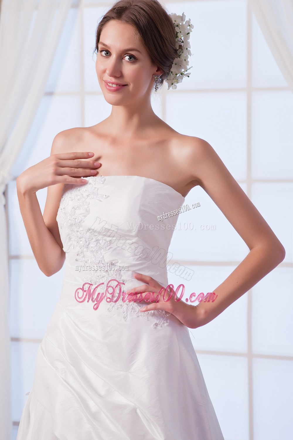 Modest Strapless Court Train Appliques 2013 Wedding Dresses