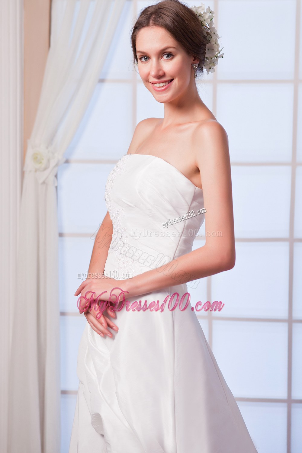 Modest Strapless Court Train Appliques 2013 Wedding Dresses