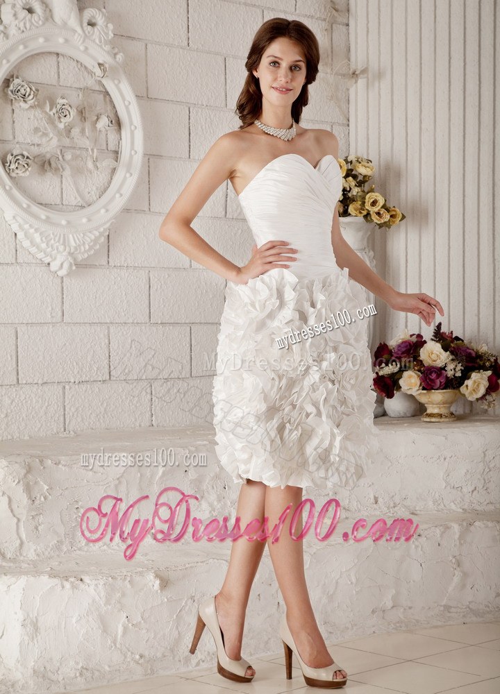 New Sweetheart Knee-length Wedding Dresses with Rolling Flowers Fabric