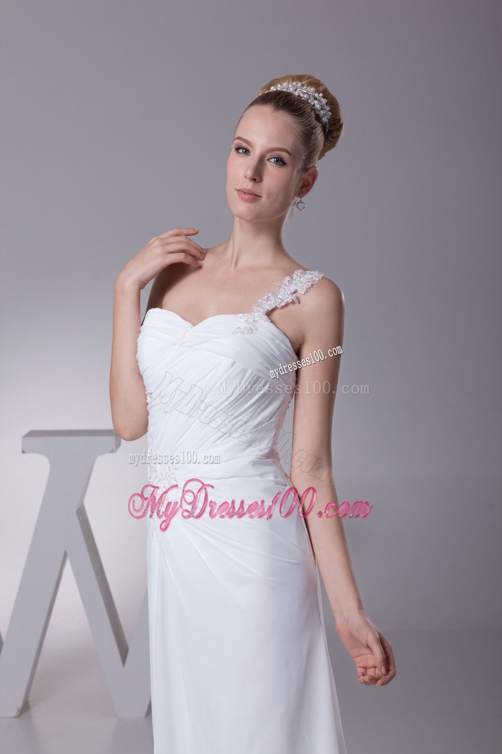 One Shoulder High Slit Ruching Appliques Wedding Dress