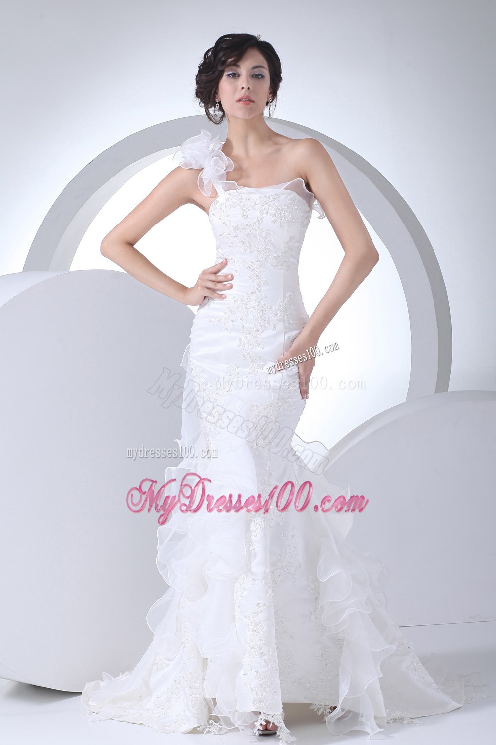One Shoulder Ruffles Mermaid Appliques Wedding Dress