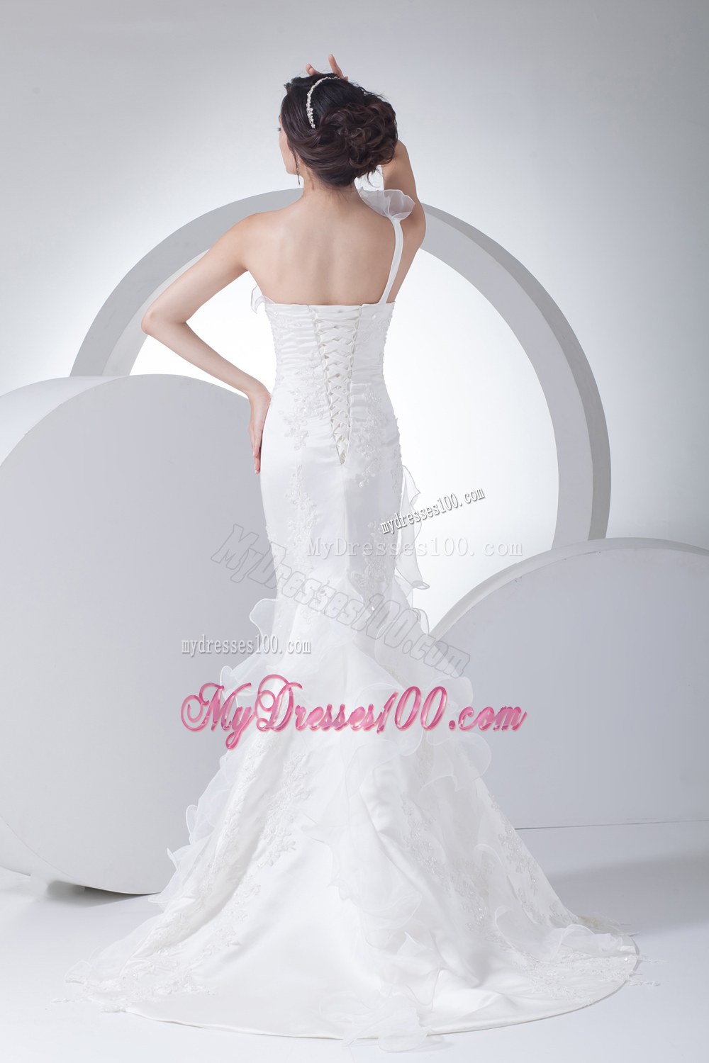One Shoulder Ruffles Mermaid Appliques Wedding Dress