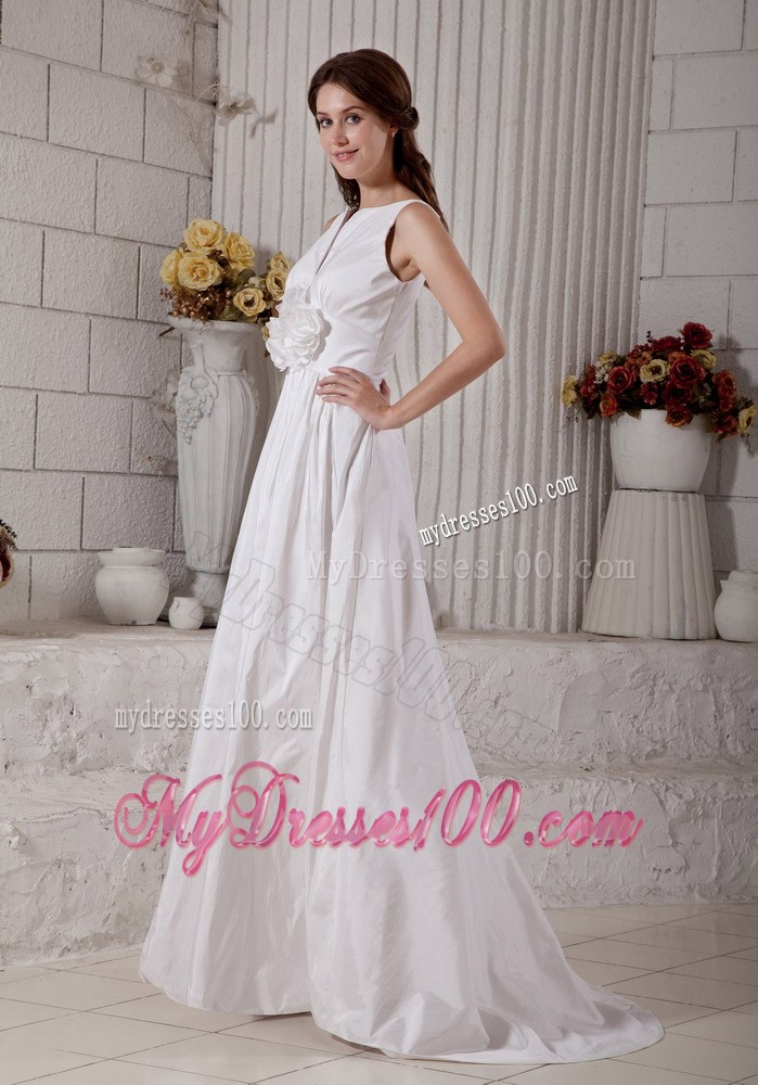 Popular Bateau Brush Train Hand Made Flowers Wedding Gowns