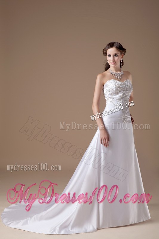 Popular Sweetheart Court Train Satin Embroidery Wedding Dresses