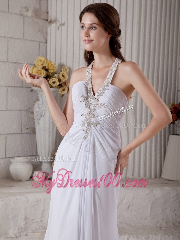 Popular Column V-neck Brush Train Discount Wedding Dress with Beading