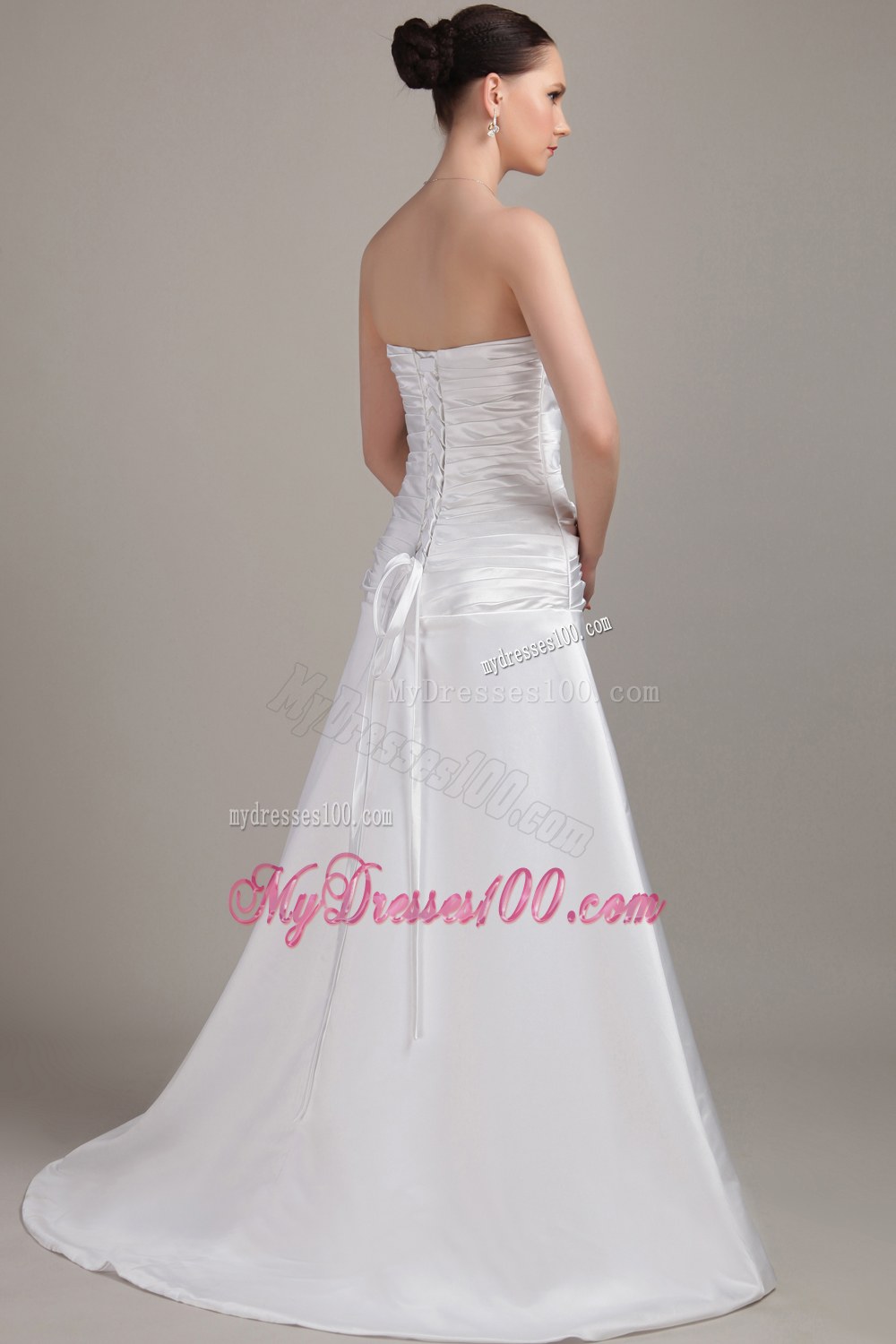 Romantic Sweetheart Brush Train Ruched Wedding Gowns