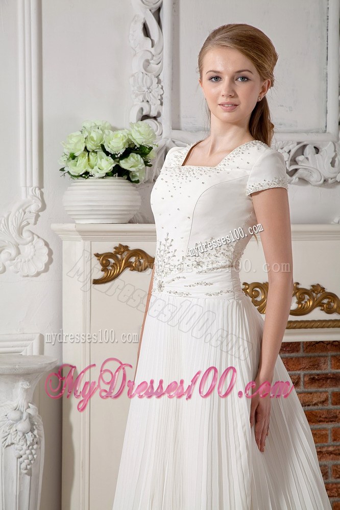 Romantic Square Court Train Beaded Wedding Dress with Short Sleeves