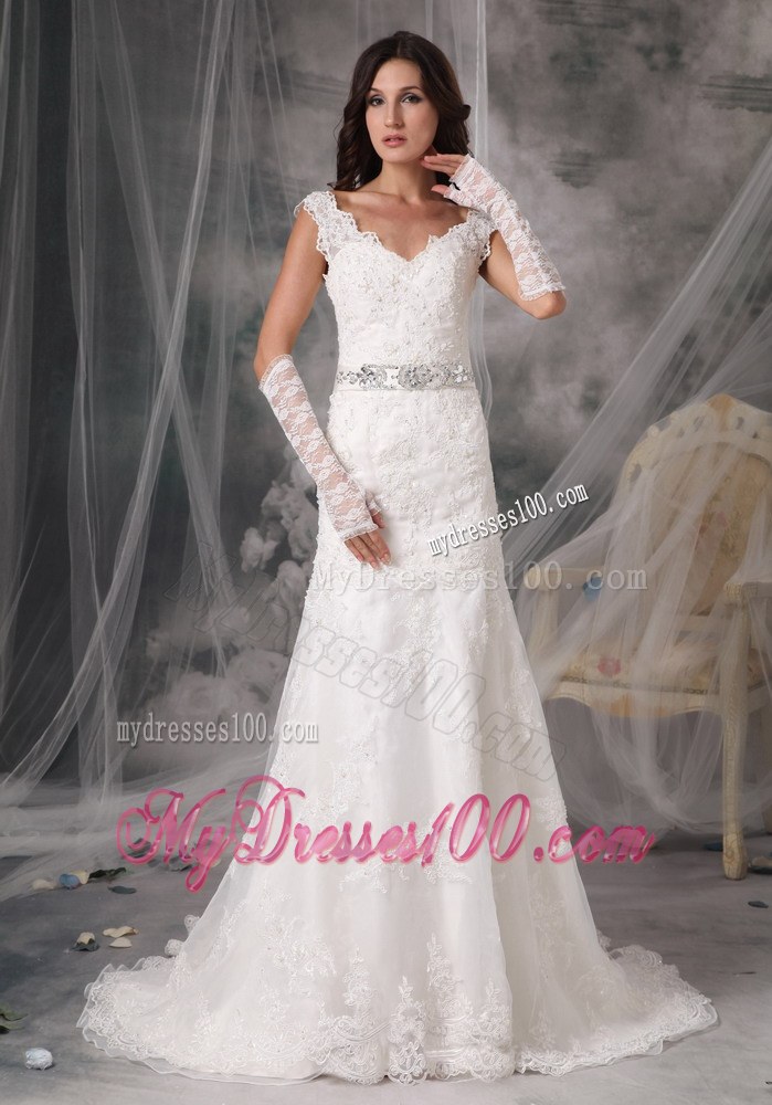 Sexy V-Neck Court Train 2013 Luxurious Lace Wedding Dresses