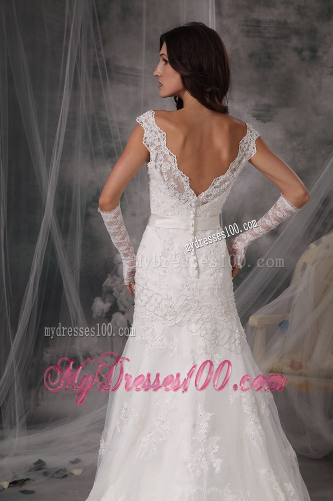 Sexy V-Neck Court Train 2013 Luxurious Lace Wedding Dresses