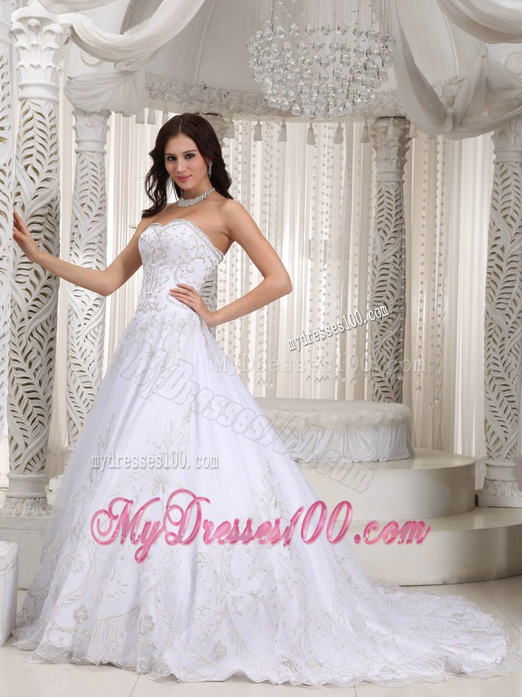 Gorgeous Sweetheart Court Train Appliqued 2013 Wedding Dresses