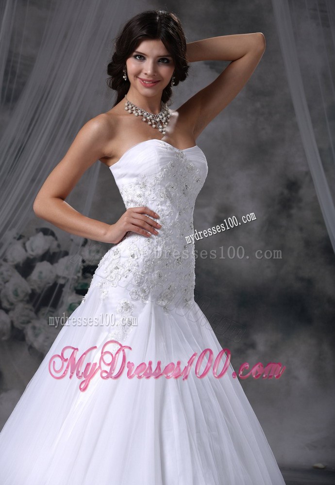 Lace with Beading Sweetheart Court Train 2013 Wedding Dresses