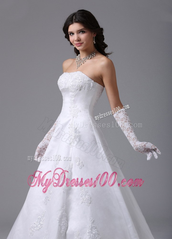 Pretty Floor-length Strapless New Arrival Wedding Dresses with Lace