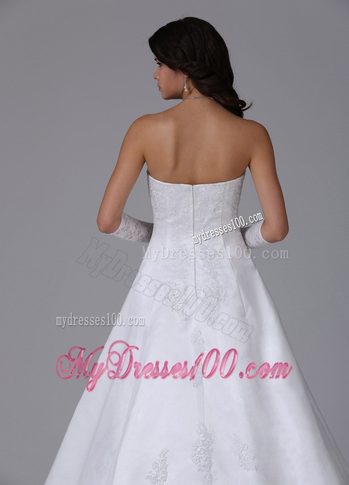 Pretty Floor-length Strapless New Arrival Wedding Dresses with Lace