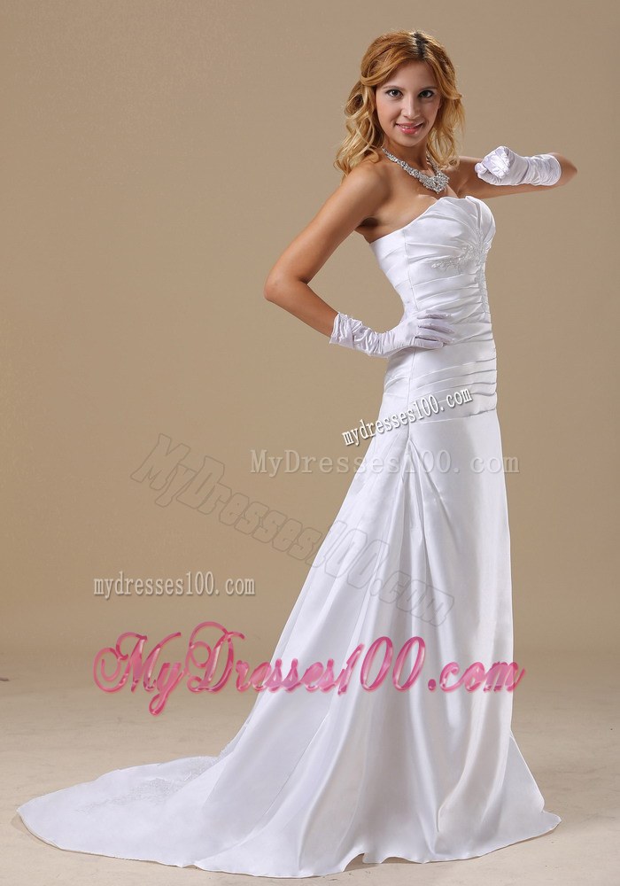 Cheap Strapless Appliques and Ruches Wedding Dress For Custom Made