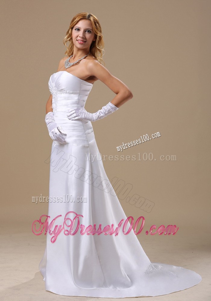 Cheap Strapless Appliques and Ruches Wedding Dress For Custom Made