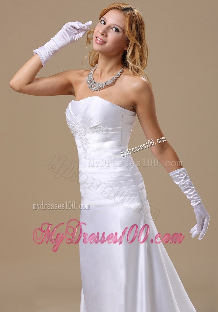 Cheap Strapless Appliques and Ruches Wedding Dress For Custom Made