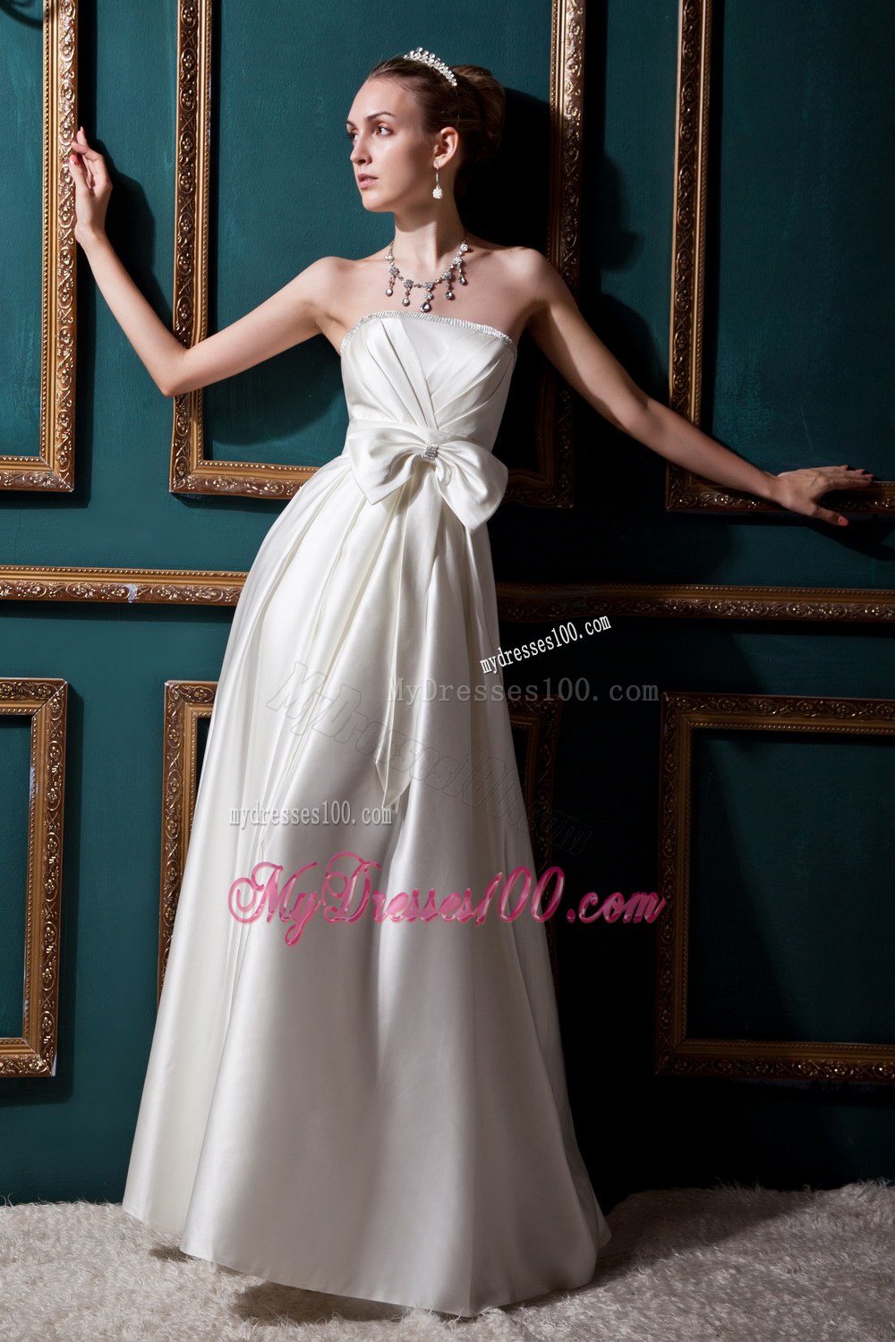 Sweet Column Strapless Wedding Dress with Beading and Bow