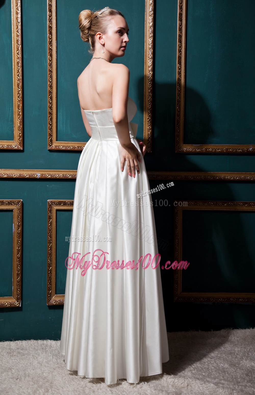 Sweet Column Strapless Wedding Dress with Beading and Bow