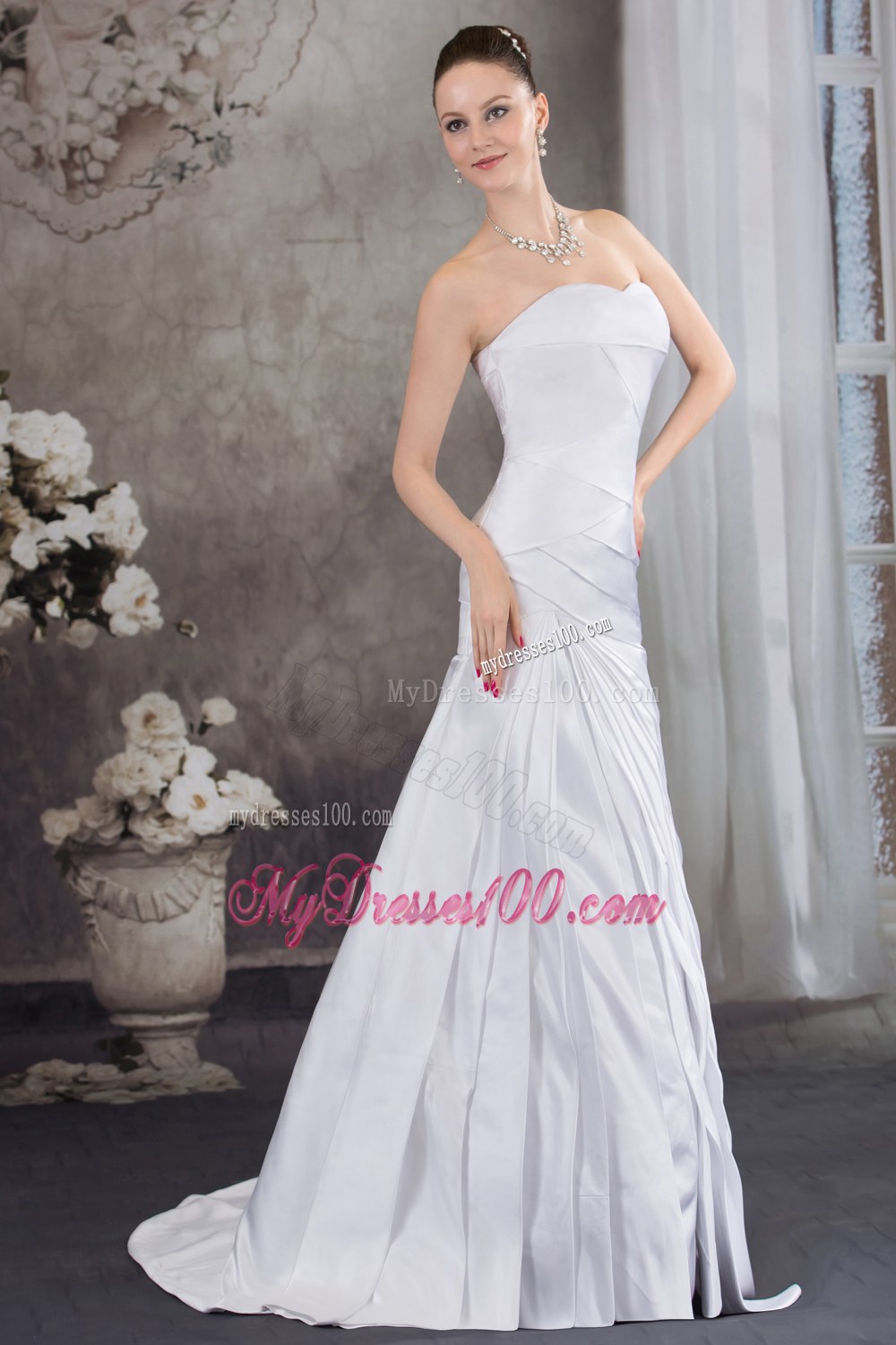 Sweetheart A-line Brush Train Pleat Wedding Dress