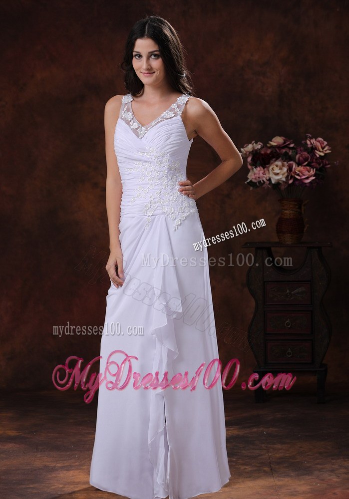 Cheap Wedding Dresses with White V-neck Appliques Floor-length