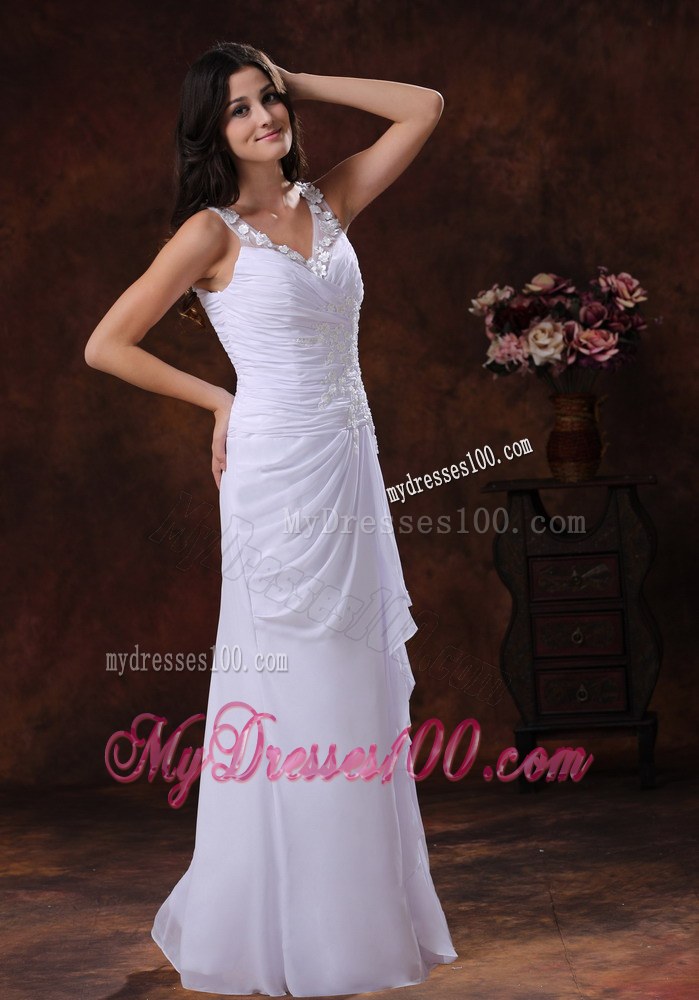 Cheap Wedding Dresses with White V-neck Appliques Floor-length