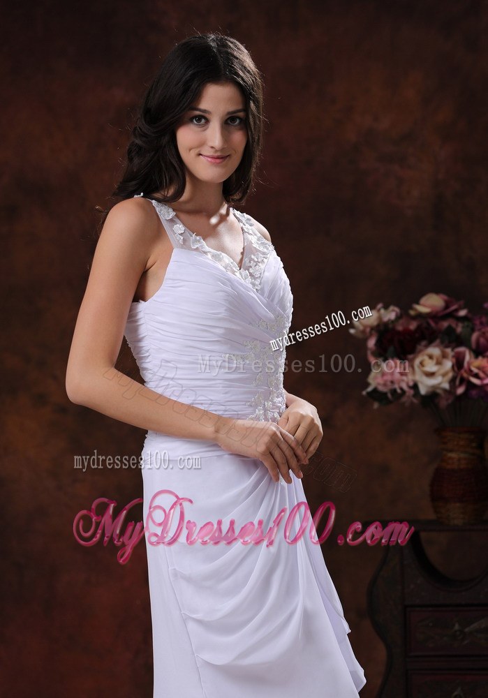 Cheap Wedding Dresses with White V-neck Appliques Floor-length