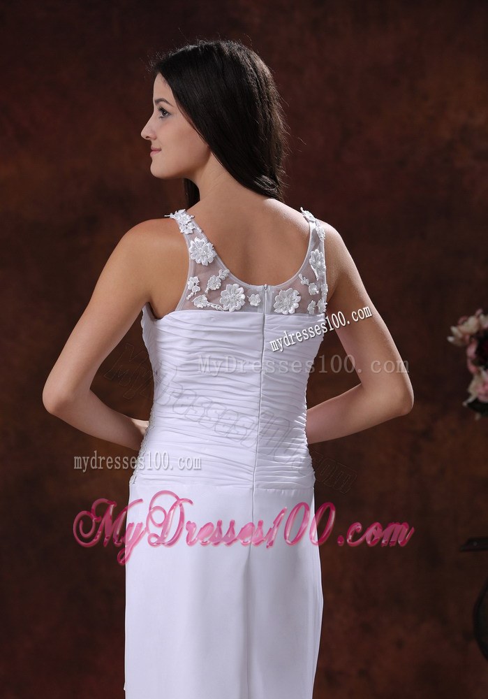 Cheap Wedding Dresses with White V-neck Appliques Floor-length