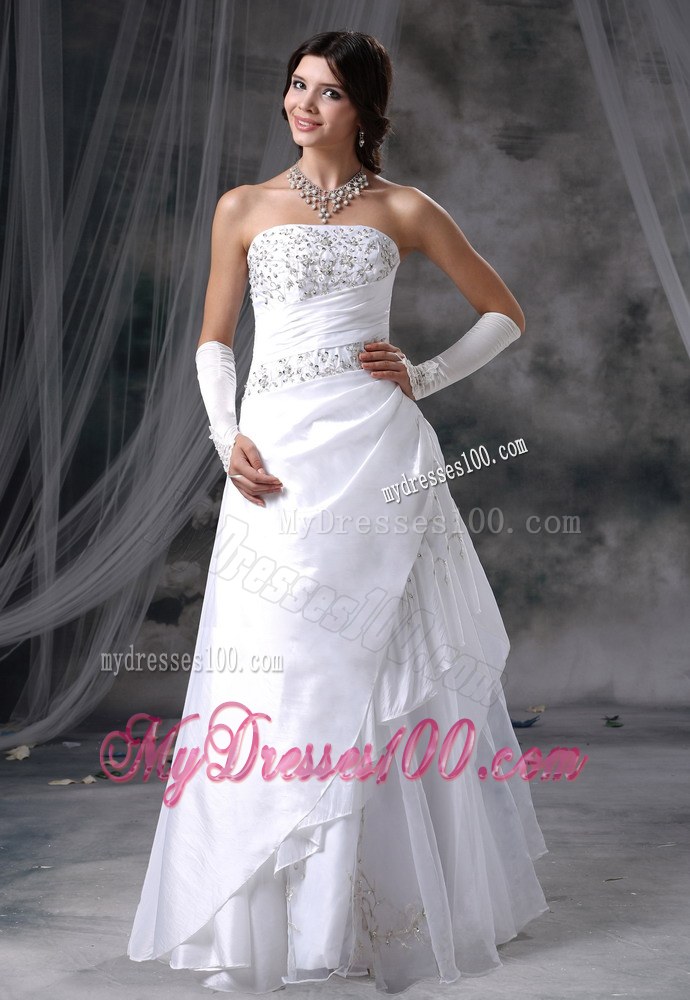 Appliques with Beading Decorate Up Bodice Cheap Bridal Dresses