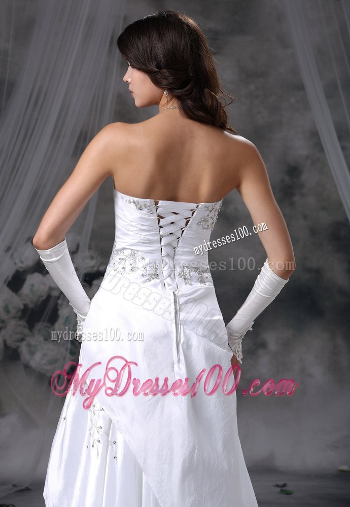 Appliques with Beading Decorate Up Bodice Cheap Bridal Dresses