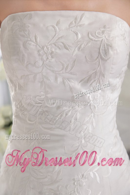 White Princess Strapless Court Train Bridal Gown with Embroidery