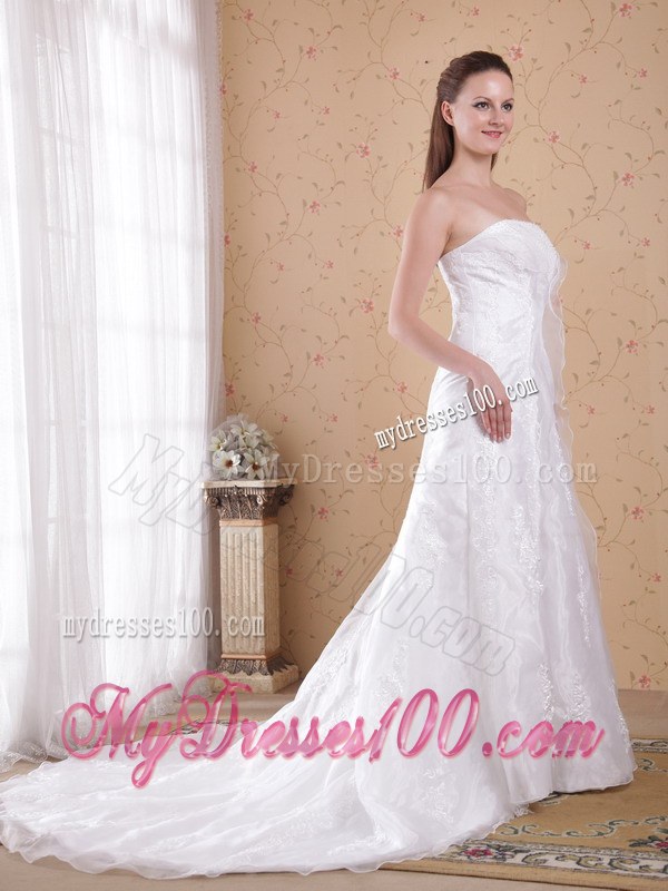 White Strapless Court Train Luxurious Lace Wedding Dresses