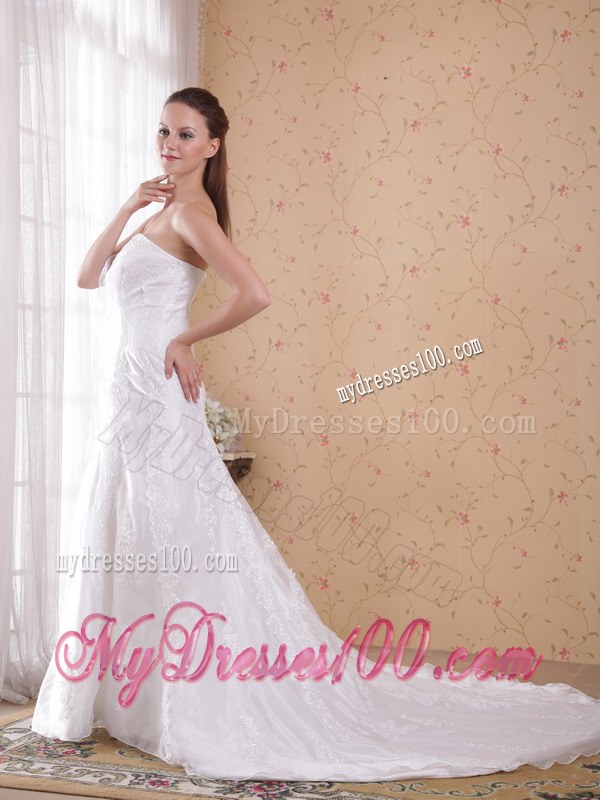 White Strapless Court Train Luxurious Lace Wedding Dresses