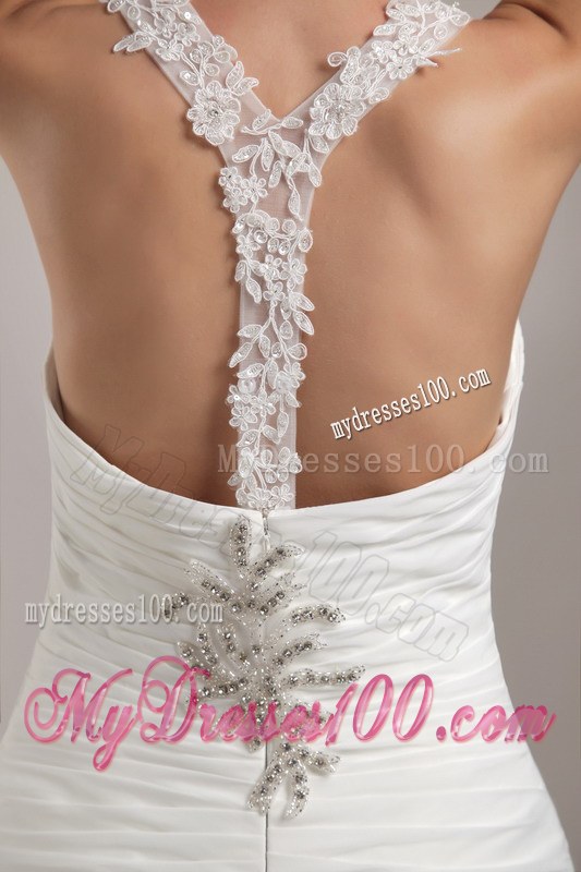 White V-neck Chapel Train Appliques Wedding Dresses with Beading