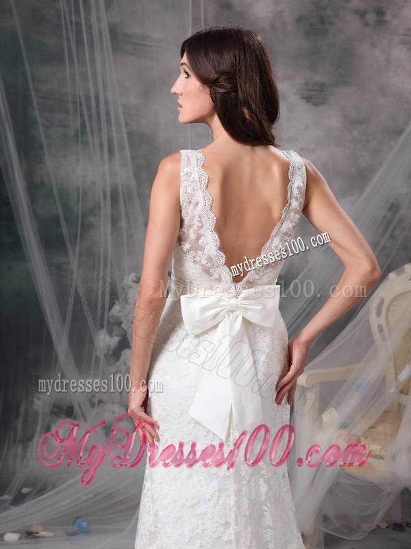 White Column V-neck Brush Train Lace Belt Wedding Dress