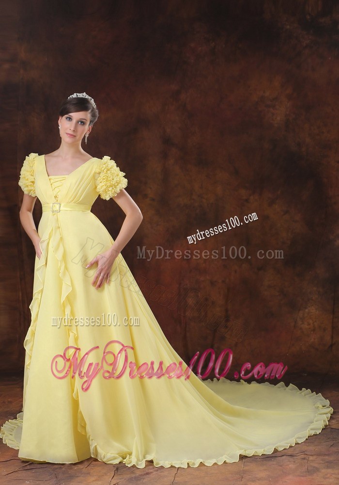 Yellow Square Short Sleeves Flowers Decorate Wedding Dress