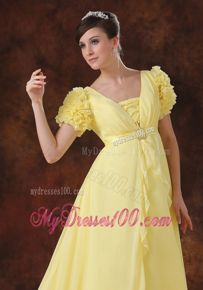 Yellow Square Short Sleeves Flowers Decorate Wedding Dress