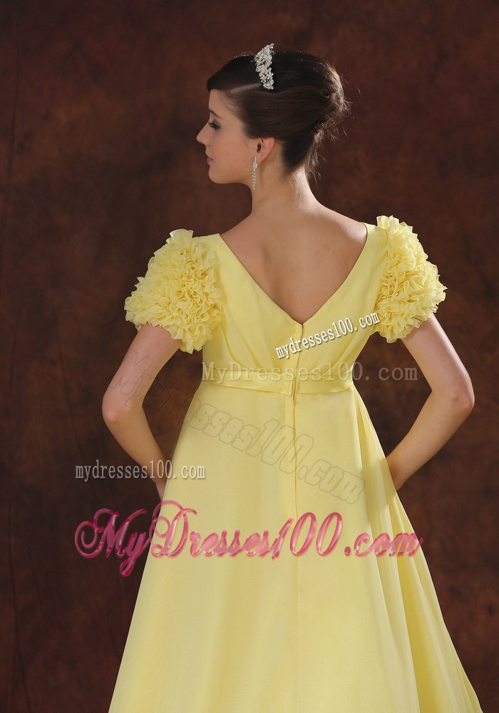 Yellow Square Short Sleeves Flowers Decorate Wedding Dress