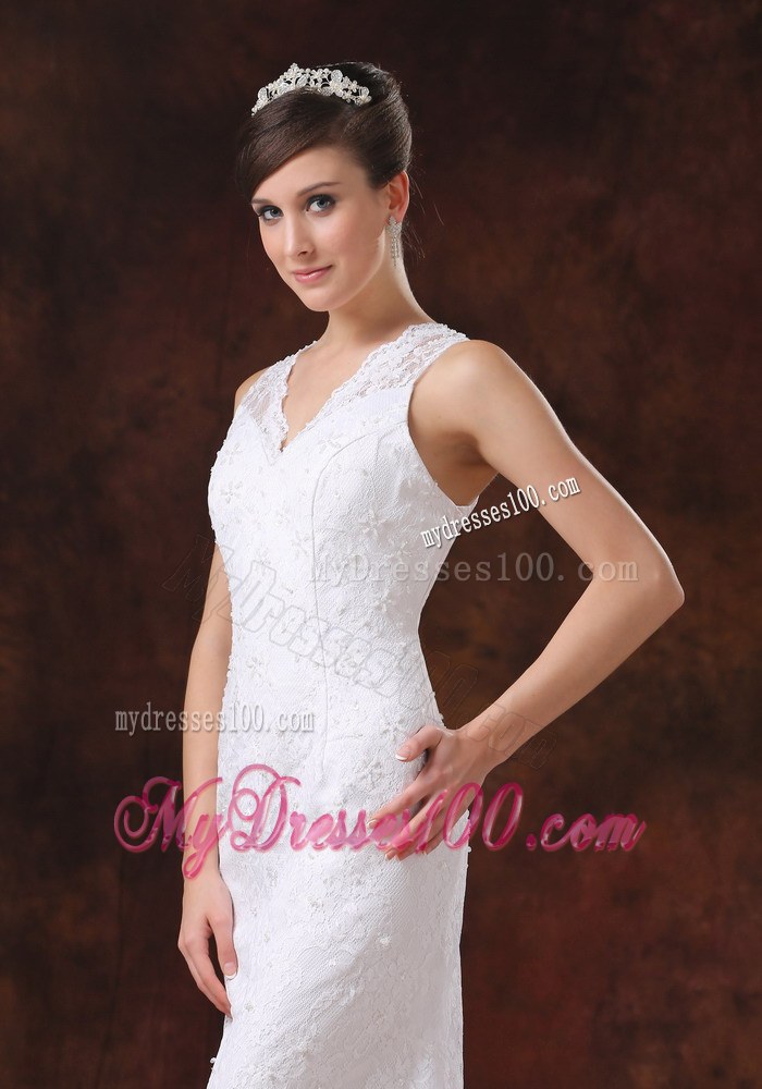 Luxurious Lace Mermaid Brush Train V-Neck Wedding Dress For 2013