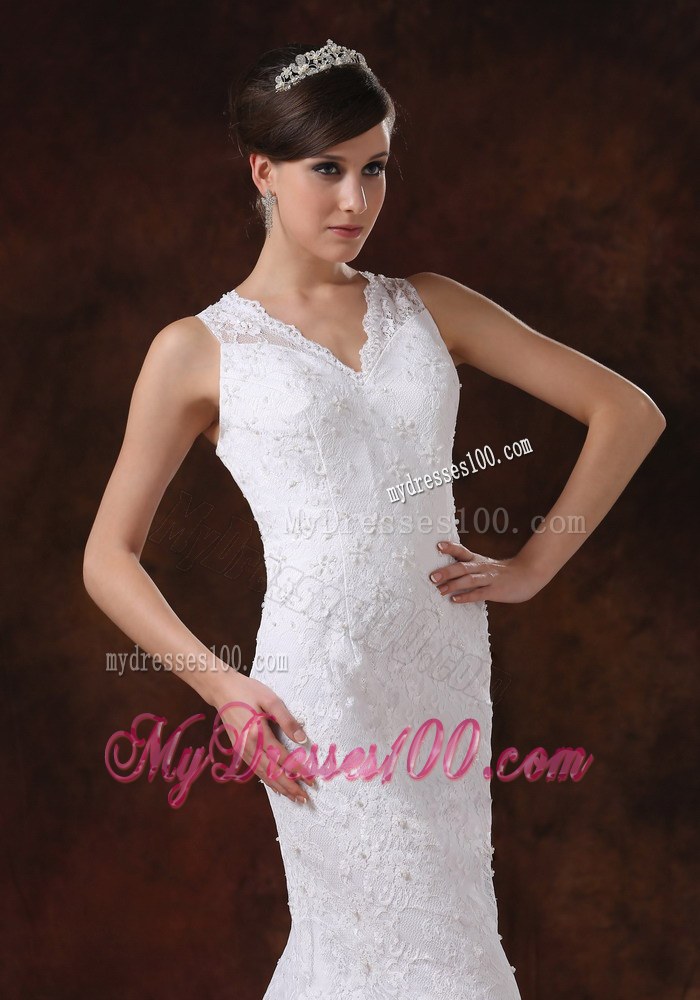 Luxurious Lace Mermaid Brush Train V-Neck Wedding Dress For 2013