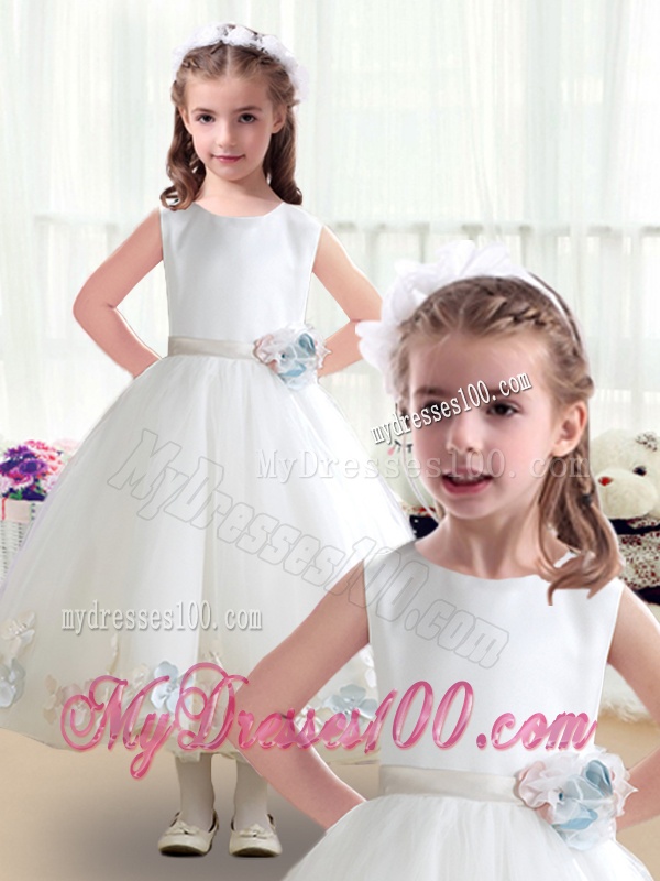 Top Selling Scoop White Flower Girl Dresses with Appliques