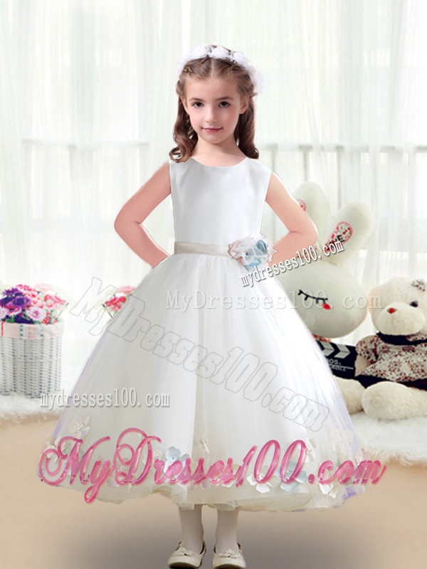 Top Selling Scoop White Flower Girl Dresses with Appliques